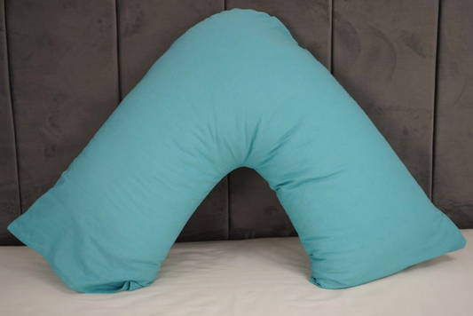Hollowfiber V Shaped Pillow with Polycotton Pillow Case for Head Neck Support