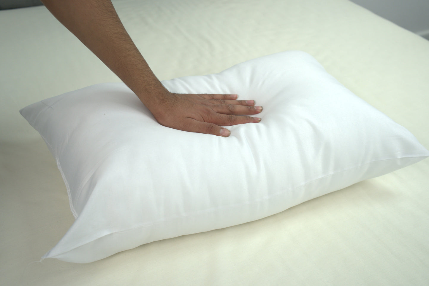 ARLINENS Hollow Fibre Pillows Hotel Quailty Plump Extra Filled Bounce Back Pillows