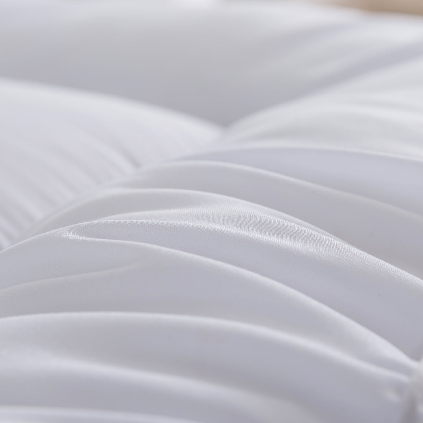 10cm/4'' Deep Microfiber Mattress Topper with Elastic Corner Straps – Available in All Sizes, Hypoallergenic Mattress Protector for Comfort & Support