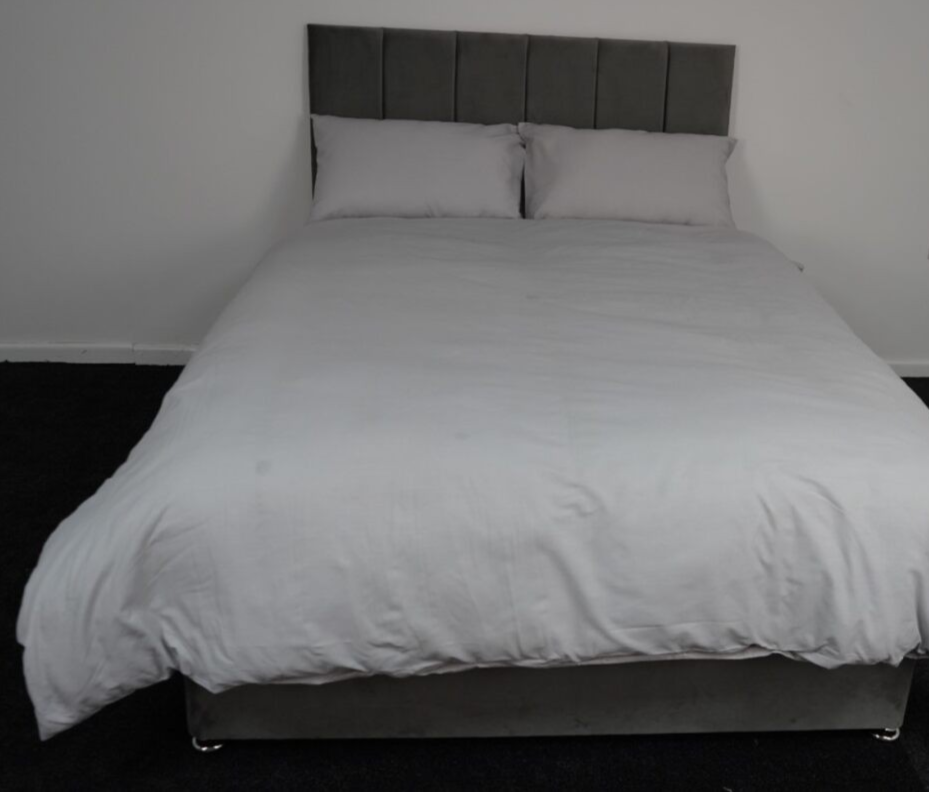 Polycotton Plain Dyed Duvet Cover with Matching Pillowcases Bedding Set All Size